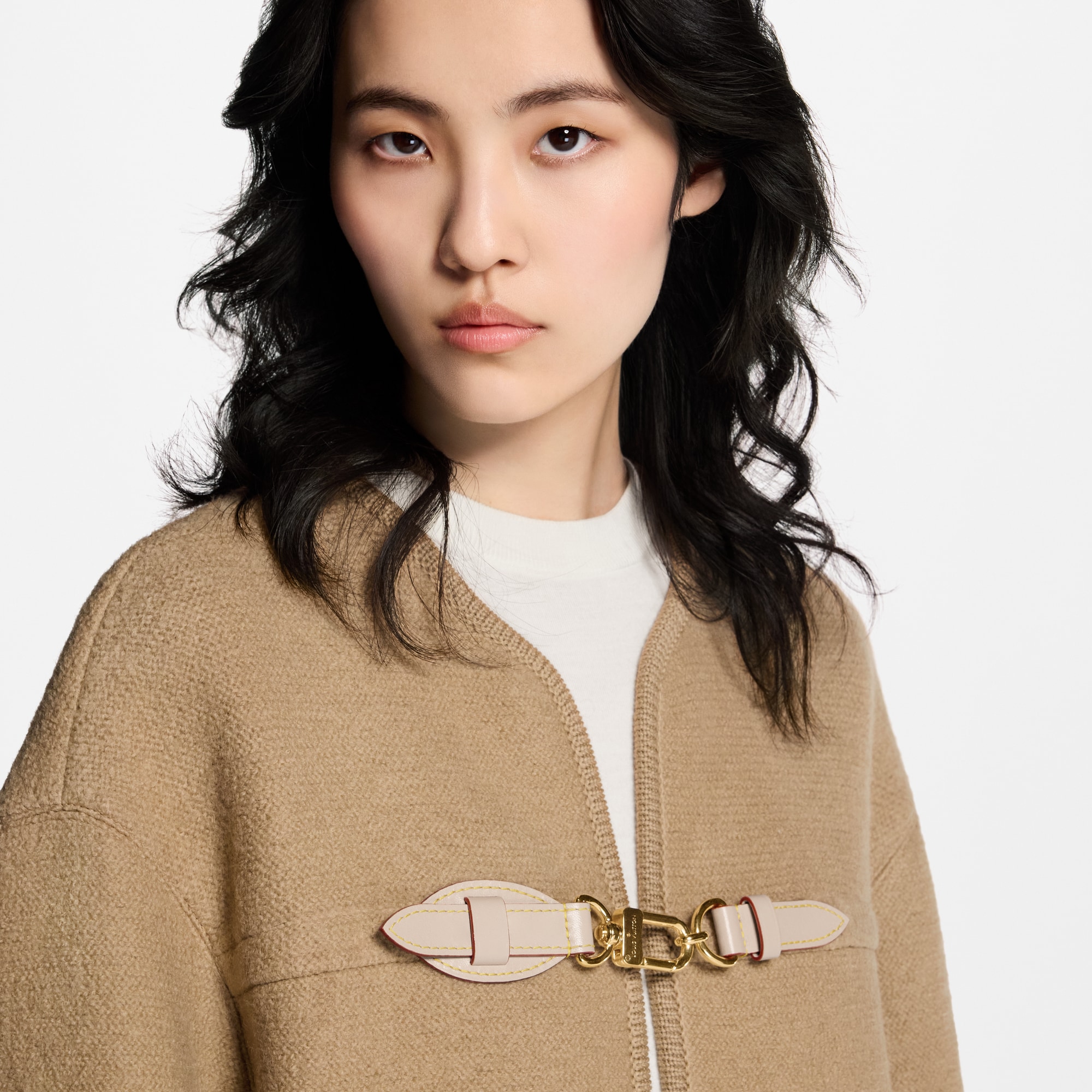 Abrigo de corte cuadrado con mosquetón  Mujer Prêt-à-Porter Abrigos y chaquetas | LOUIS VUITTON (Zoom de producto)
