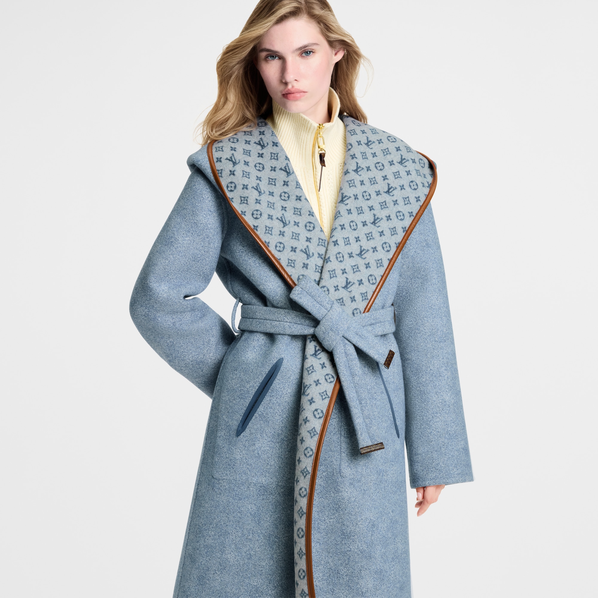Abrigo envolvente reversible con capucha  Mujer Prêt-à-Porter Abrigos y chaquetas | LOUIS VUITTON (Zoom de producto)