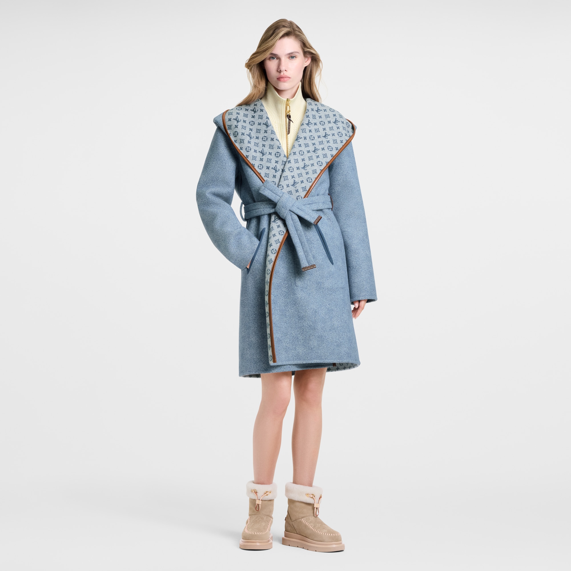 Abrigo envolvente reversible con capucha  Mujer Prêt-à-Porter Abrigos y chaquetas | LOUIS VUITTON (Zoom de producto)