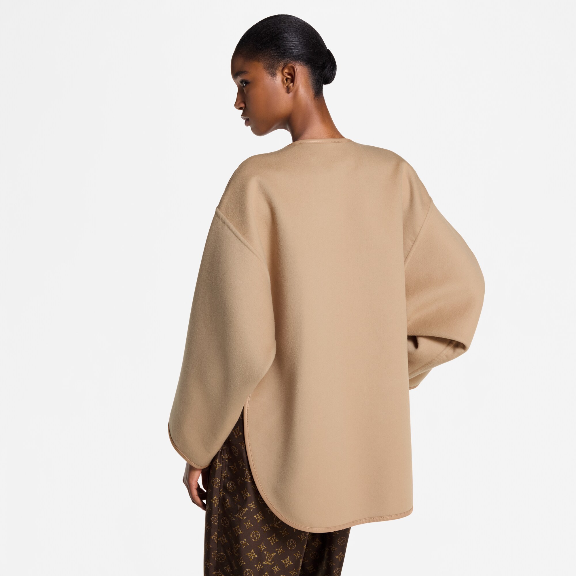 Abrigo largo de doble cara con alamar  Mujer Prêt-à-Porter Abrigos y chaquetas | LOUIS VUITTON (Zoom de producto)