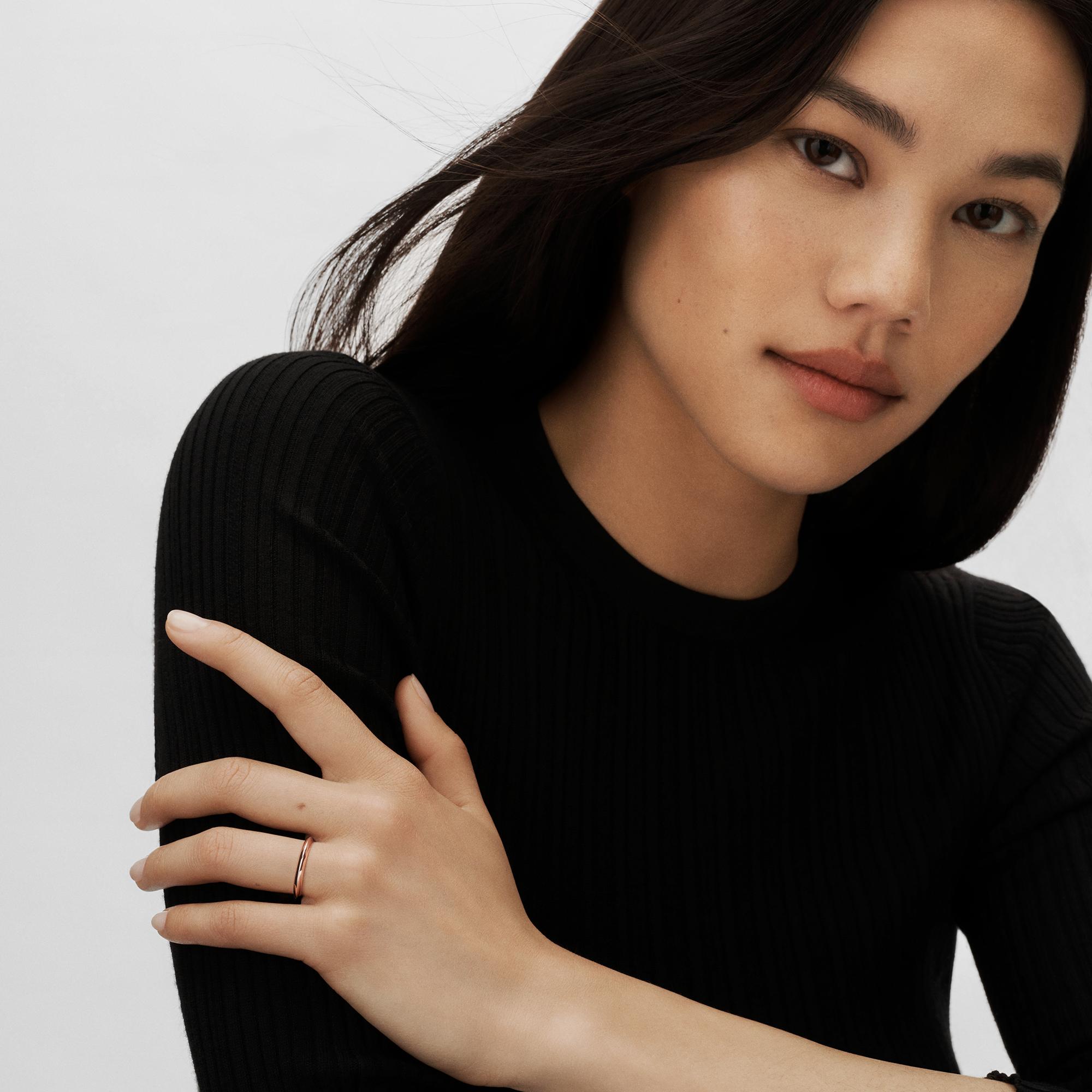 Alianza LV Diamonds en oro rosa de 2,5 mm  Joyería Categorías Wedding Bands | LOUIS VUITTON (Zoom de producto)