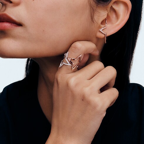 Anillo abierto Ombre Blossom de oro blanco y diamantes Joyería Categorías Anillos | LOUIS VUITTON (Zoom de producto)