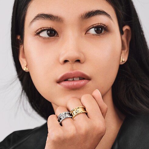 Anillo ancho LV Volt One de oro amarillo y diamante Joyería Categorías Joyería | LOUIS VUITTON (Zoom de producto)