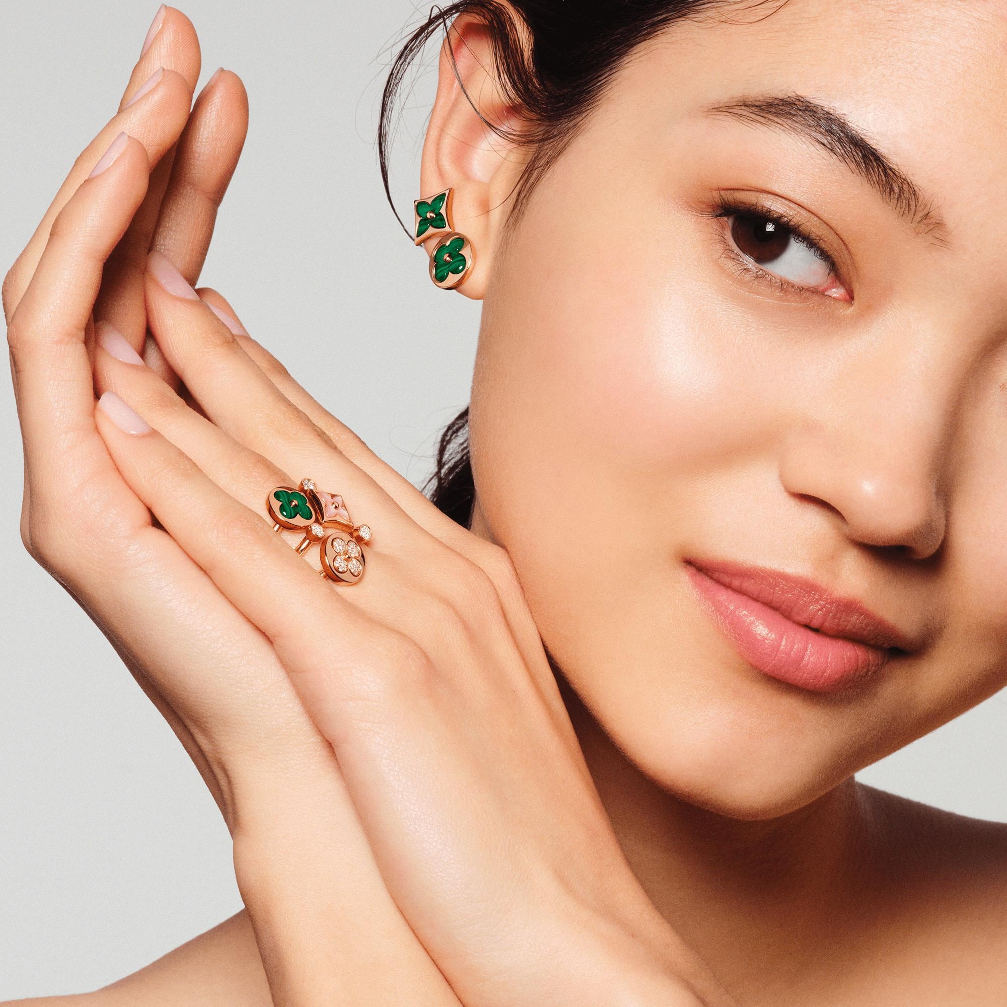 Anillo Color Blossom Mini Sun de oro rosa, malaquita y diamante  Joyería Categorías Joyería | LOUIS VUITTON (Zoom de producto)