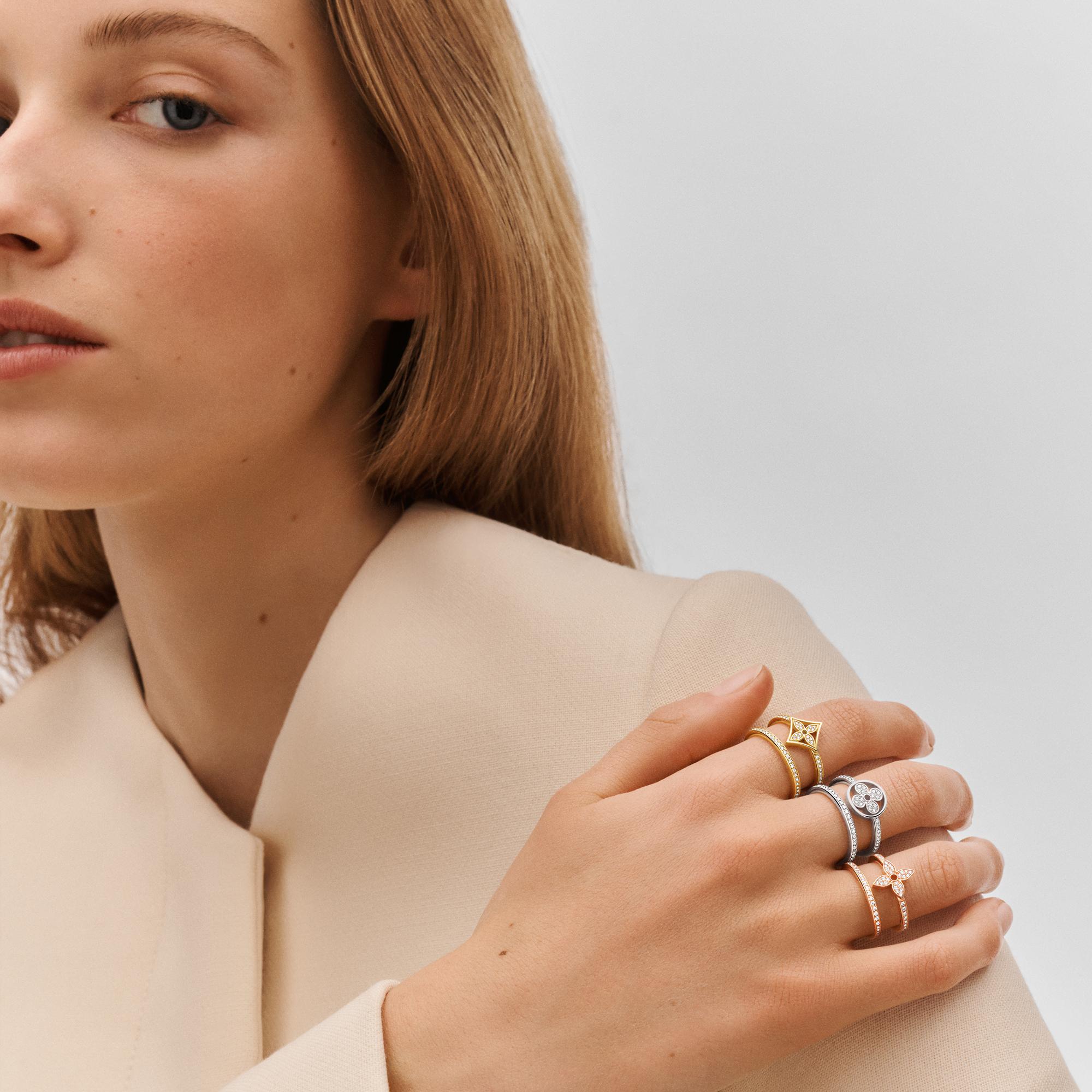 Anillo doble Idylle Blossom de oro amarillo y diamantes  Joyería Categorías Joyería | LOUIS VUITTON (Zoom de producto)