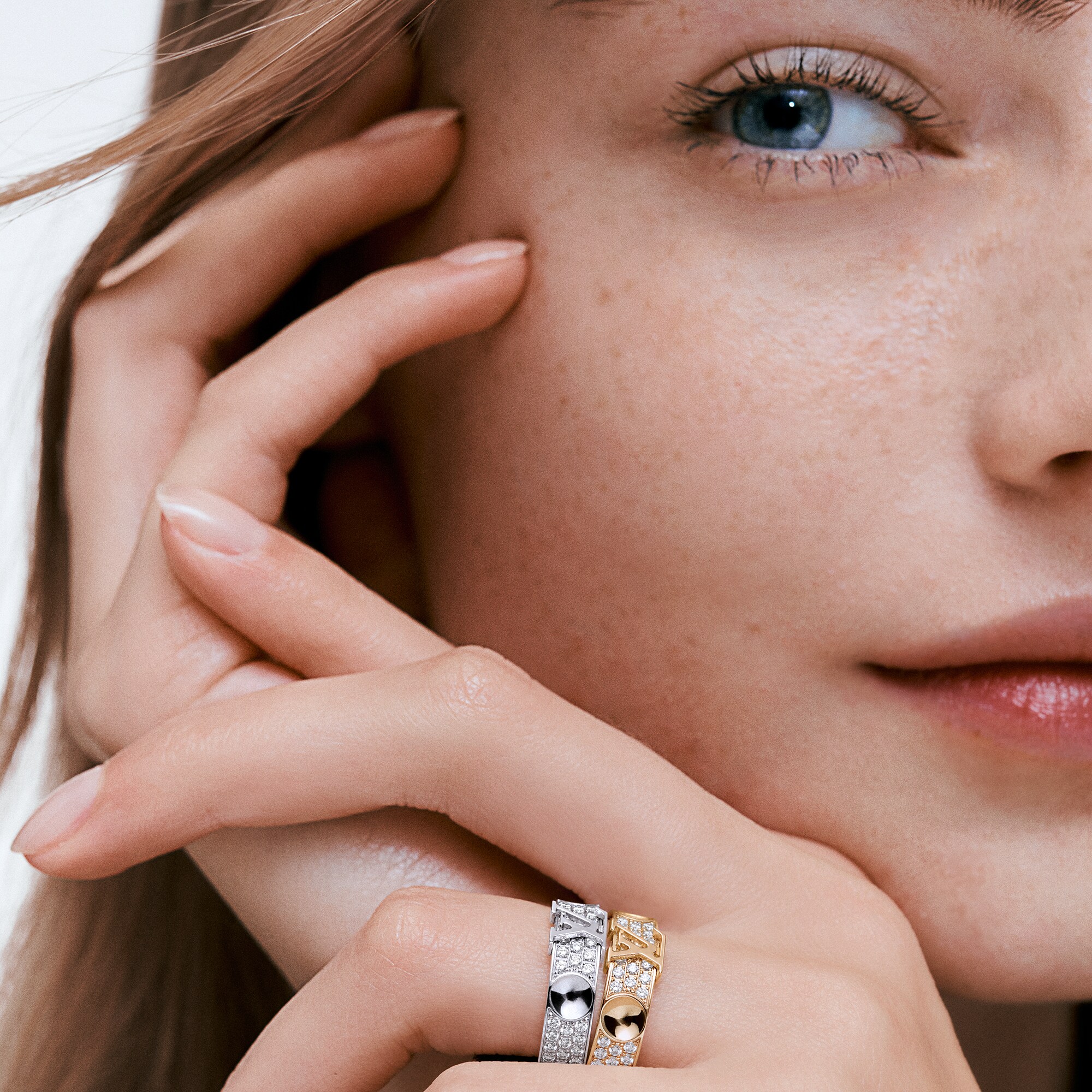 Anillo Empreinte de oro amarillo y diamantes  Joyería Categorías Joyería | LOUIS VUITTON (Zoom de producto)