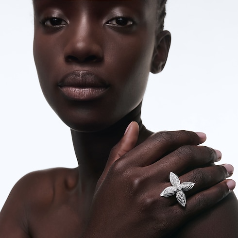 Anillo Idylle Blossom de oro blanco y diamantes Les Extraordinaires Joyería Anillos | LOUIS VUITTON (Zoom de producto)