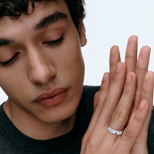 Anillo mediano Empreinte de oro blanco y diamantes Joyería Categorías Anillos | LOUIS VUITTON (Zoom de producto)