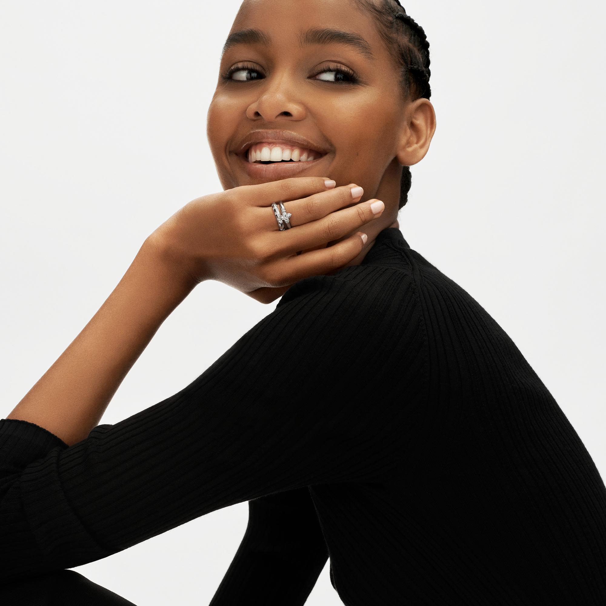 Anillo solitario LV Diamonds, talla LV Monogram Star  Joyería Colecciones LV Diamonds | LOUIS VUITTON (Zoom de producto)