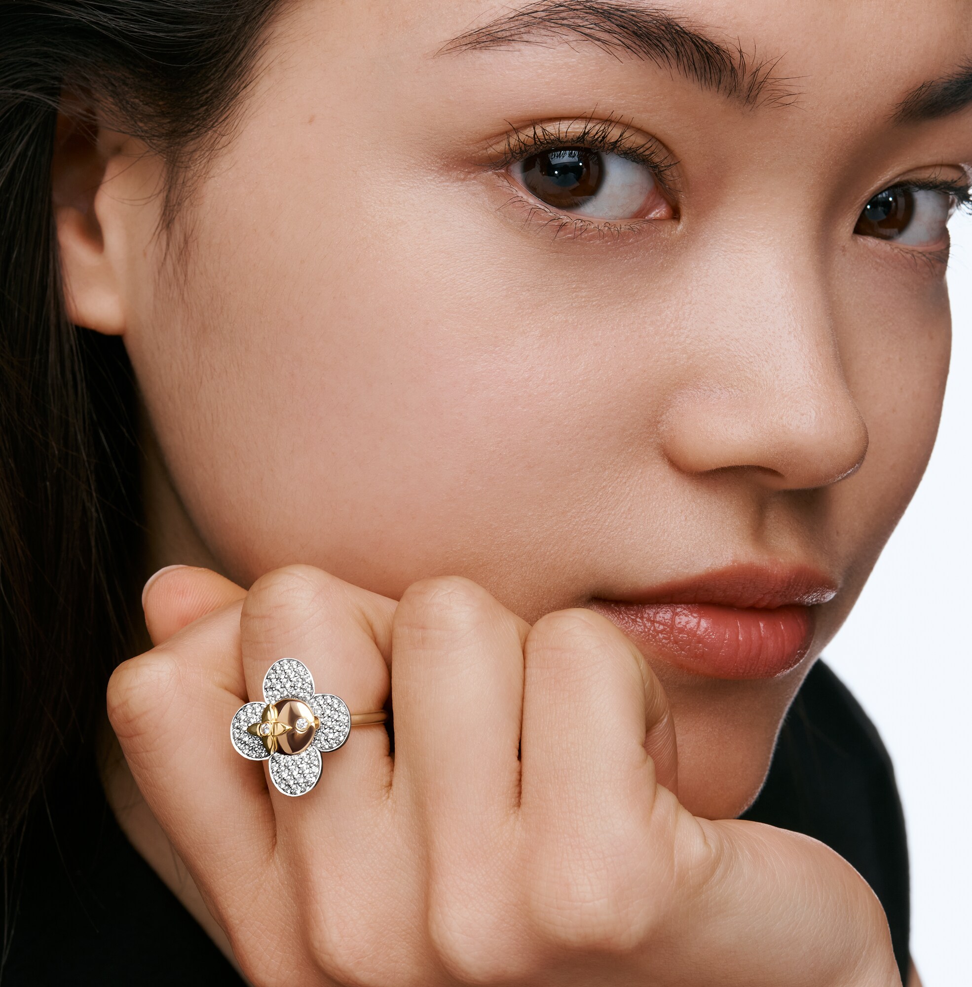 Anillo Vivienne de tres oros y diamantes  Joyería Categorías Anillos | LOUIS VUITTON (Zoom de producto)