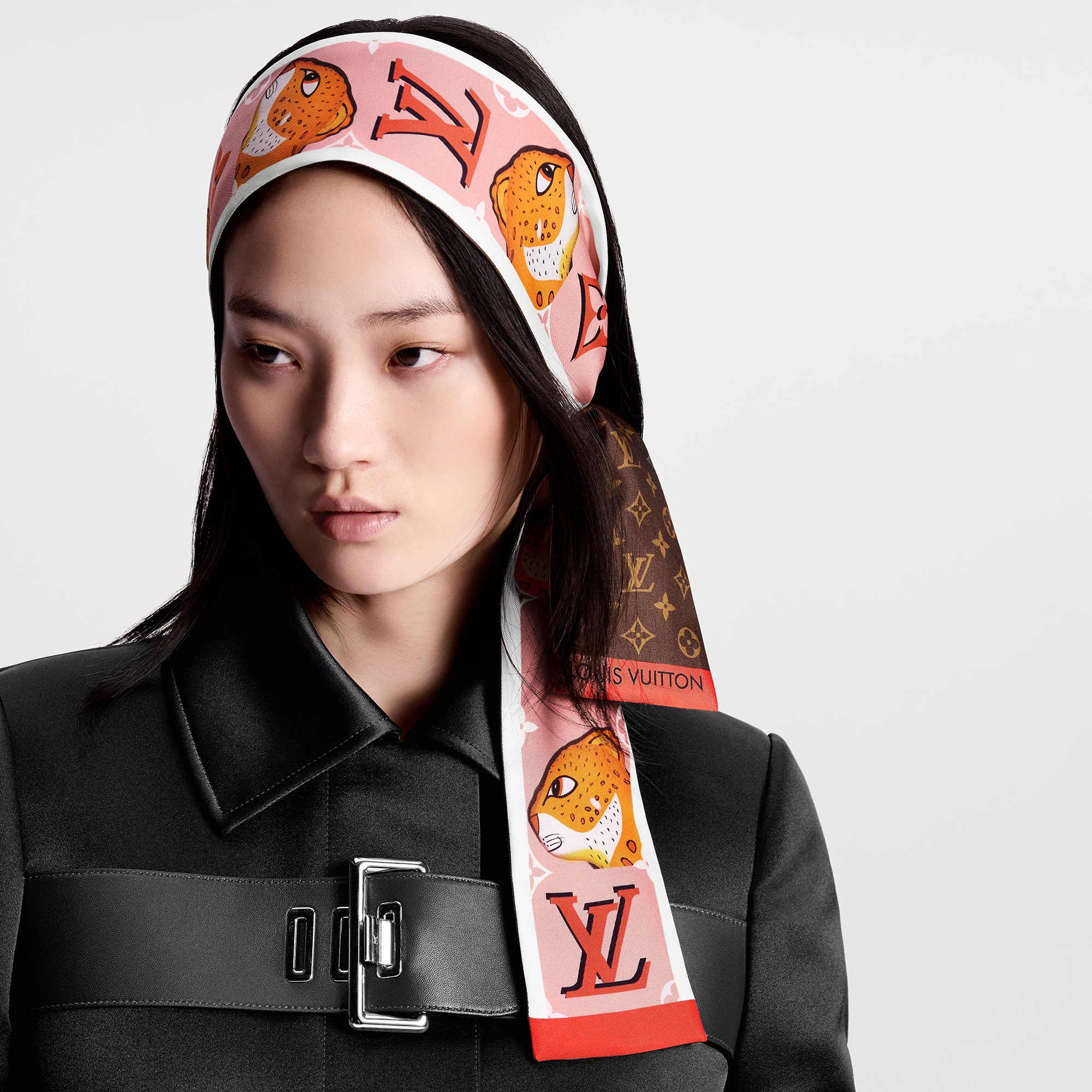 Bandana Animogram Leopard S00 Mujer Accesorios Pañuelos de seda y bandanas | LOUIS VUITTON (Zoom de producto)