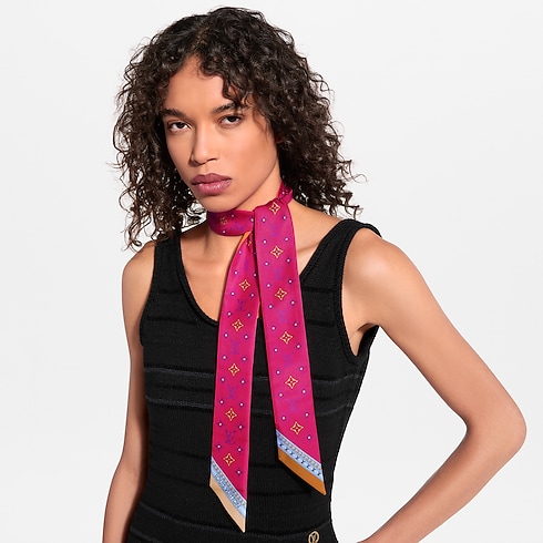 Bandana LV En Fleurs BB S00 Mujer Accesorios Pañuelos de seda y bandanas | LOUIS VUITTON (Zoom de producto)