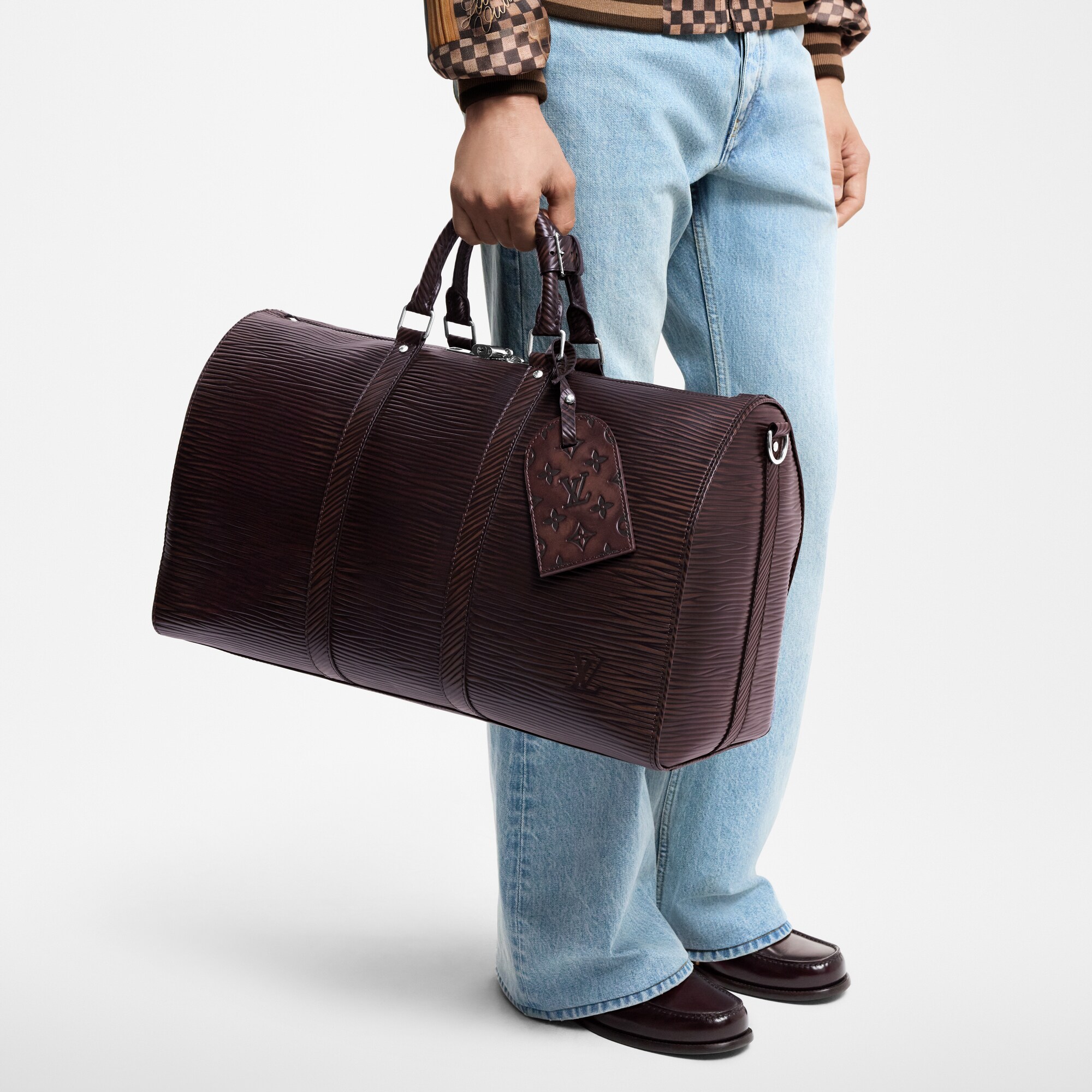 Bolsa de viaje Keepall 50 con bandolera A05 Bolsos y pequeña marroquinería Bolso de hombre Novedades | LOUIS VUITTON (Zoom de producto)