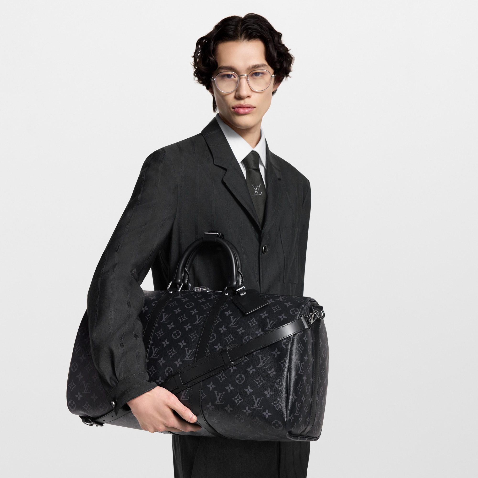 Bolsa de viaje Keepall 50 con bandolera Lona Monogram Eclipse Bolsos y pequeña marroquinería Bolso de hombre LV Icons | LOUIS VUITTON (Zoom de producto)