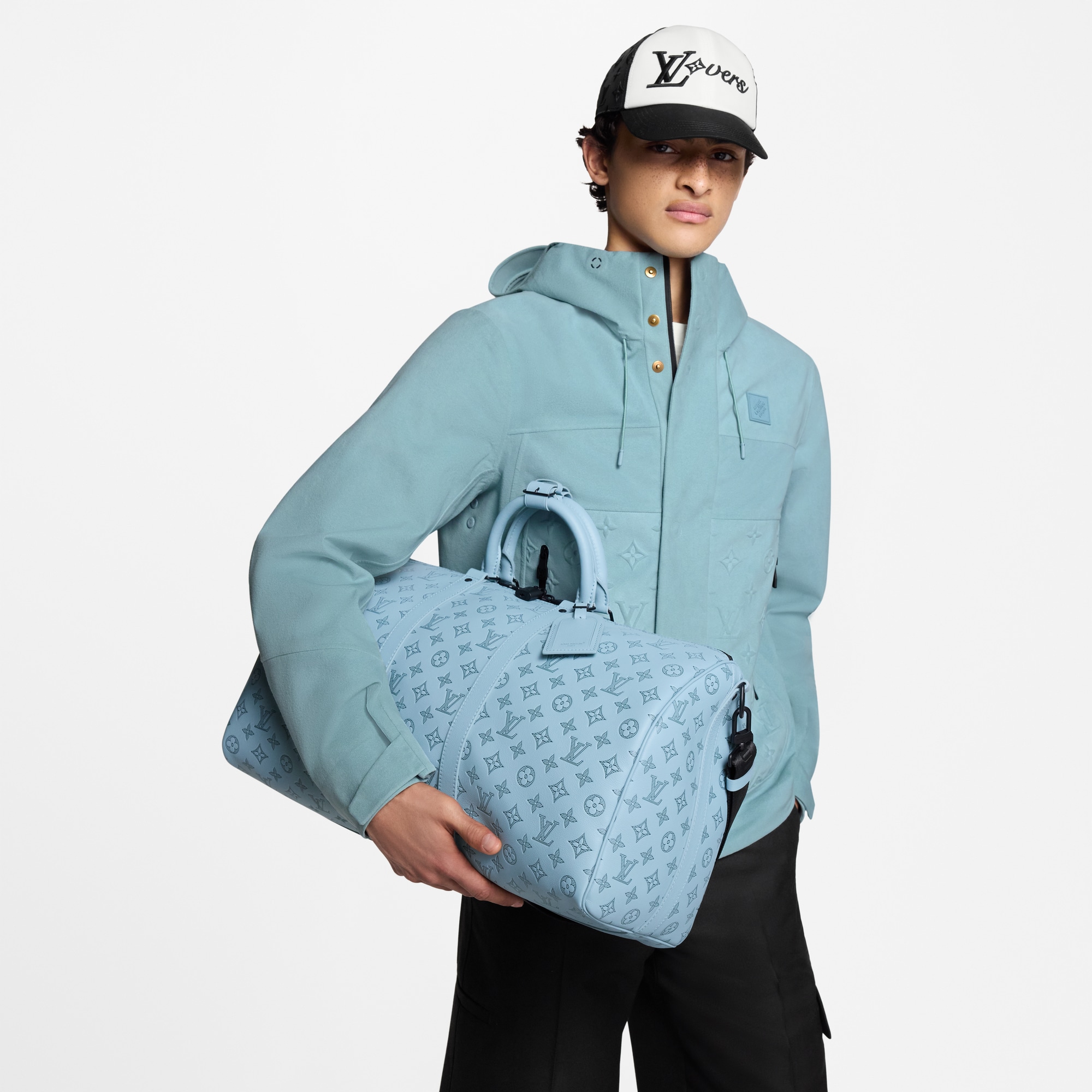 Bolsa de viaje Keepall 50 con bandolera Monogram Shadow Bolsos y pequeña marroquinería Bolso de hombre LV Icons | LOUIS VUITTON (Zoom de producto)