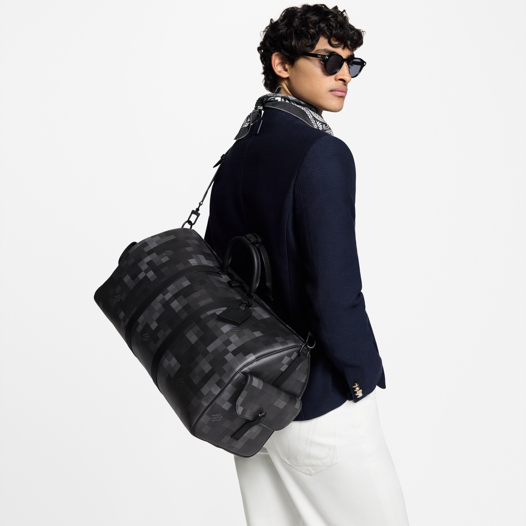 Bolsa de viaje Keepall 50 con bandolera D16 Bolsos y pequeña marroquinería Bolso de hombre LV Icons | LOUIS VUITTON (Zoom de producto)
