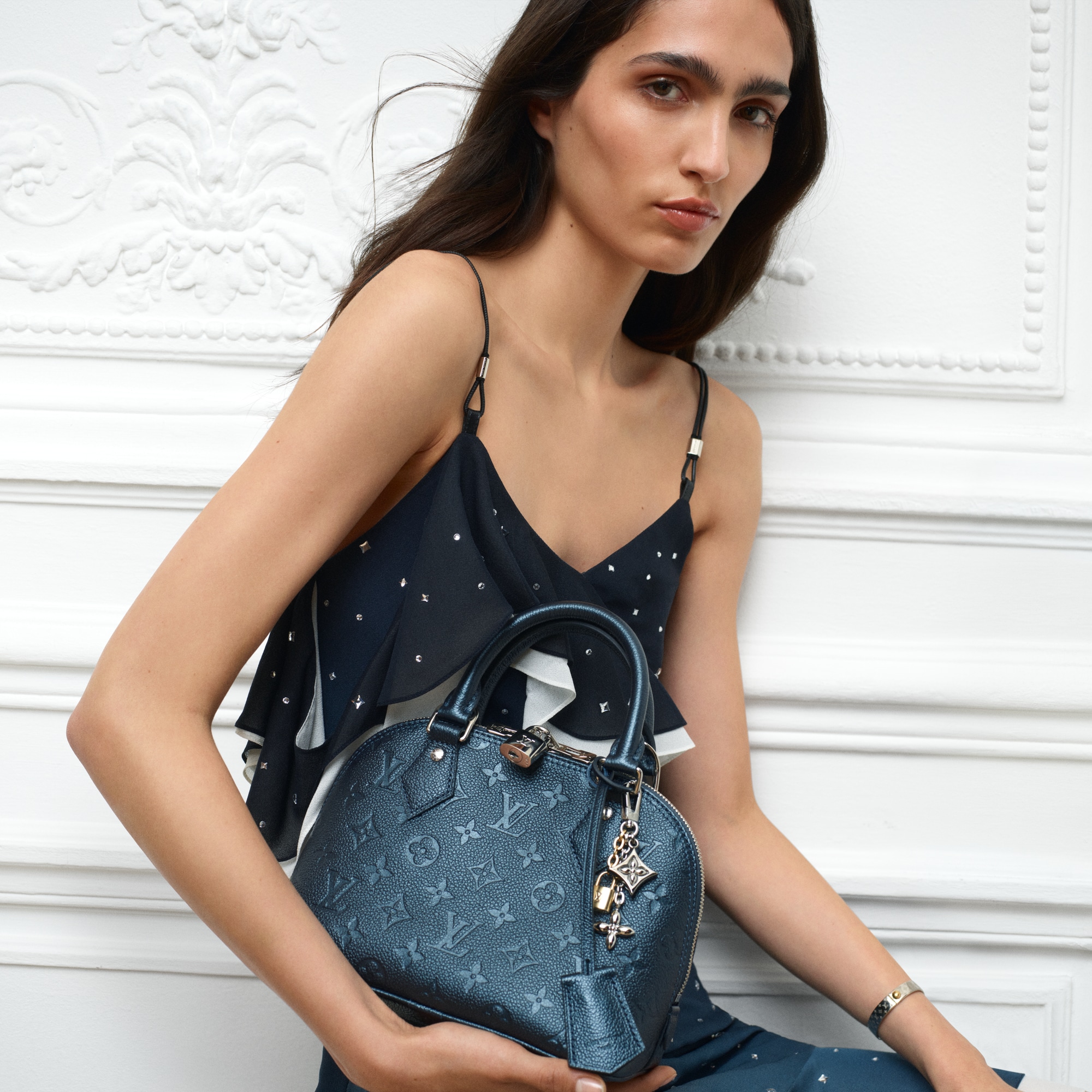 Bolso Alma BB Piel Monogram Empreinte Bolsos y pequeña marroquinería Bolsos de mujer Icónicos Louis Vuitton | LOUIS VUITTON (Zoom de producto)