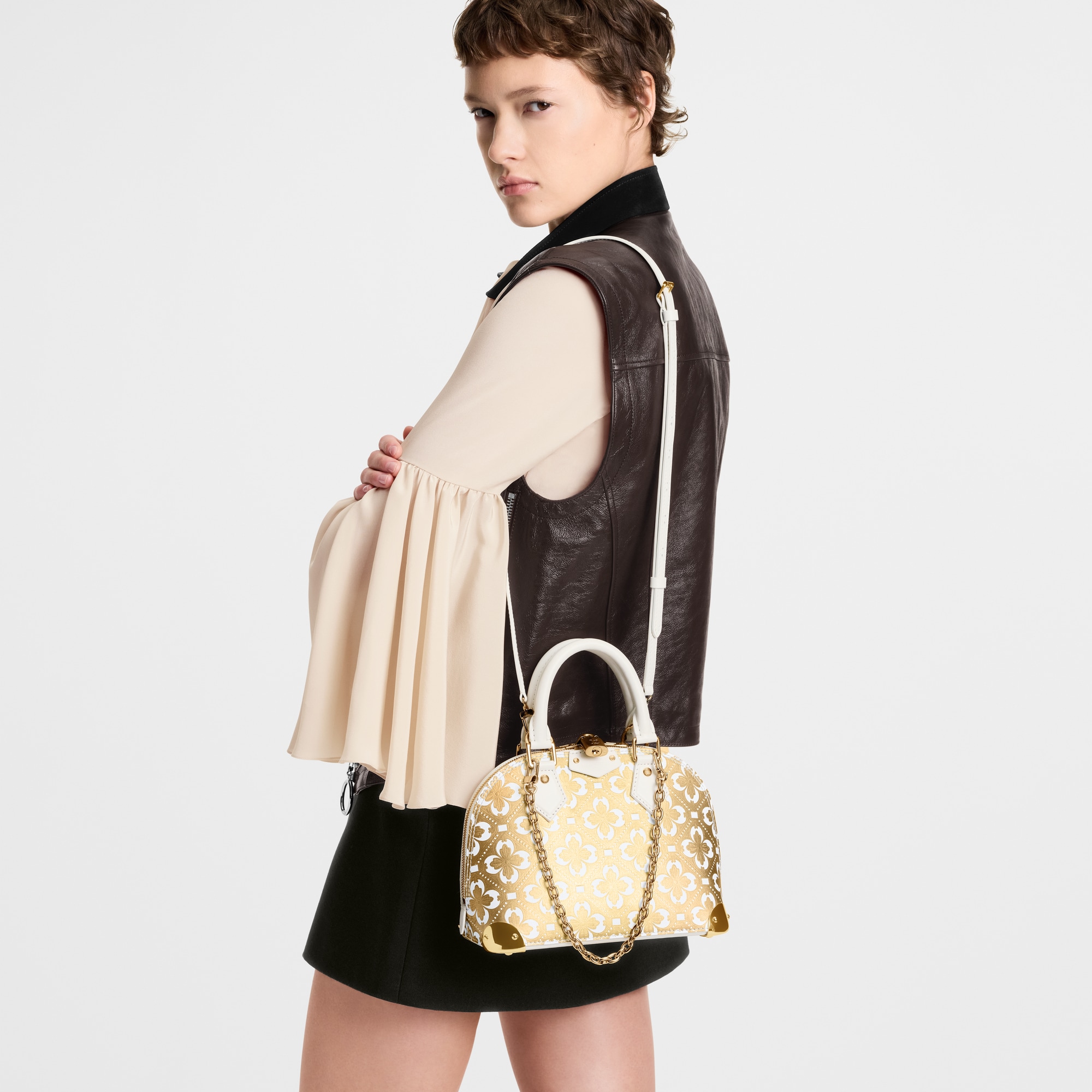 Bolso Alma Trunk BB Fashion Leather Bolsos y pequeña marroquinería Bolsos de mujer Icónicos Louis Vuitton | LOUIS VUITTON (Zoom de producto)