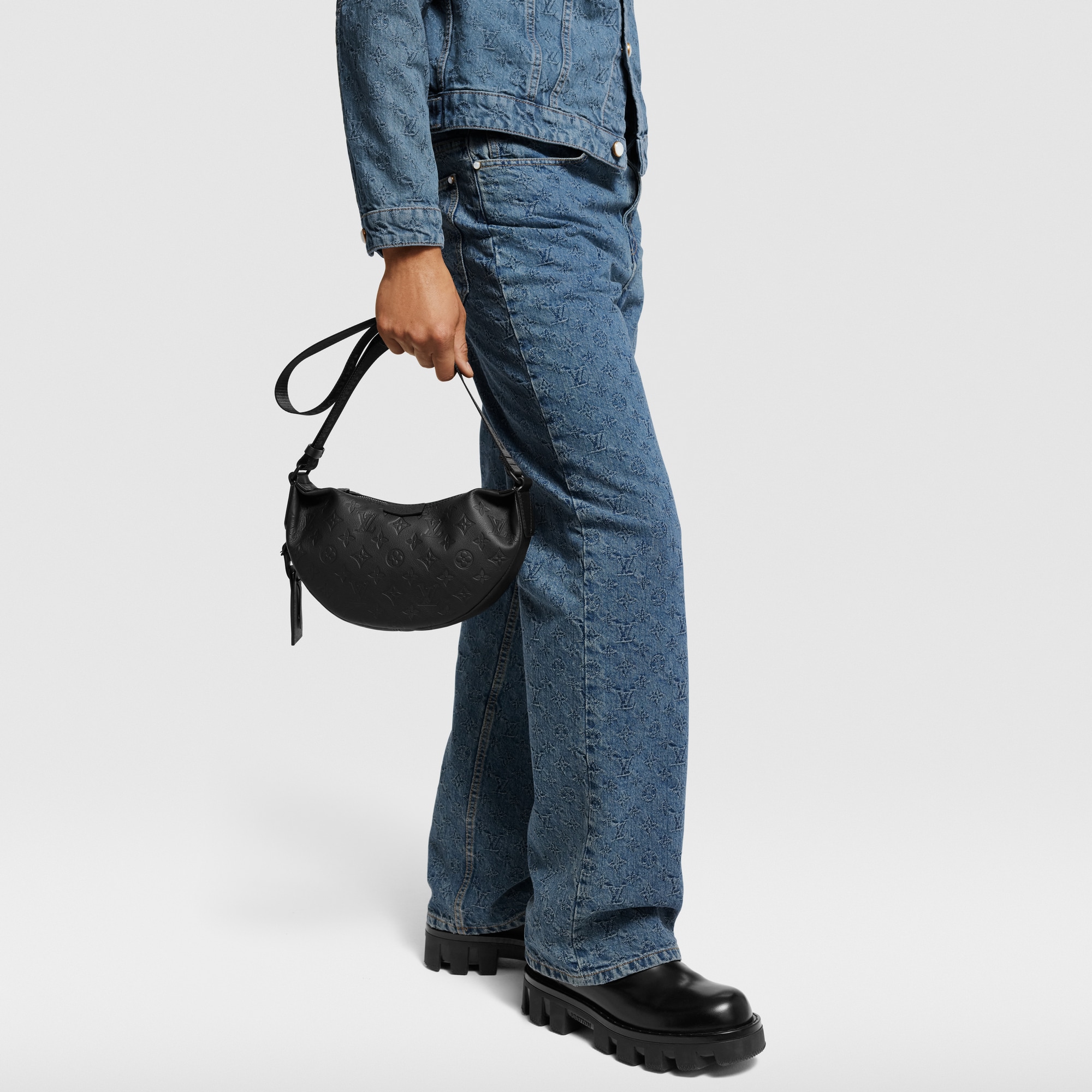 Bolso Hamac PM Monogram Shadow Bolsos y pequeña marroquinería Bolso de hombre Novedades | LOUIS VUITTON (Zoom de producto)