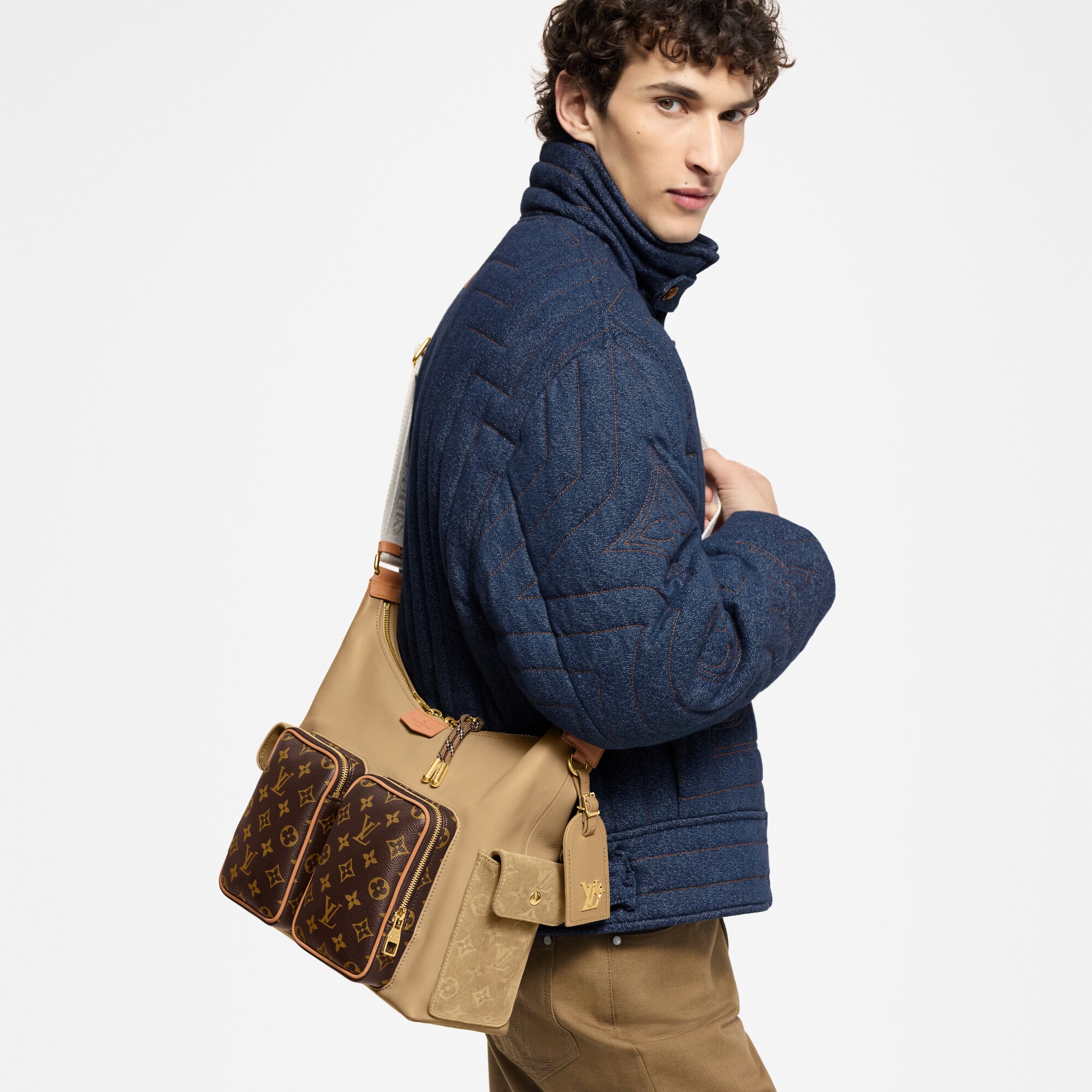 Bolso hobo Cargo Otros pieles Bolsos y pequeña marroquinería Bolso de hombre Novedades | LOUIS VUITTON (Zoom de producto)