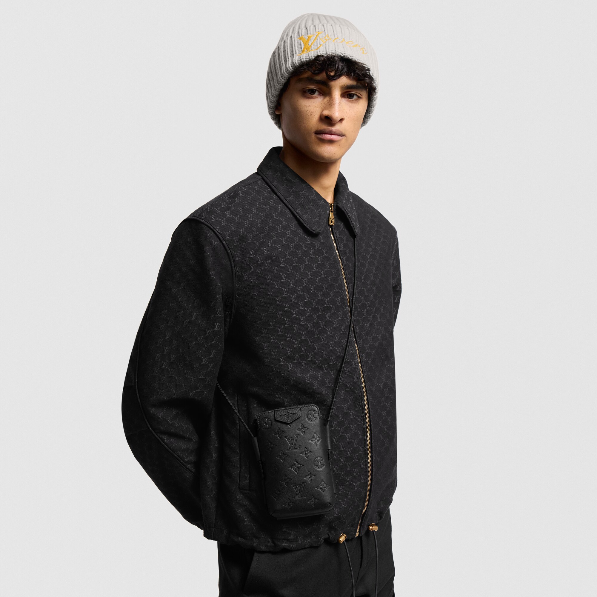 Bolso Lace Up Pouch Monogram Shadow Hombre Bolsos Todas las colecciones | LOUIS VUITTON (Zoom de producto)