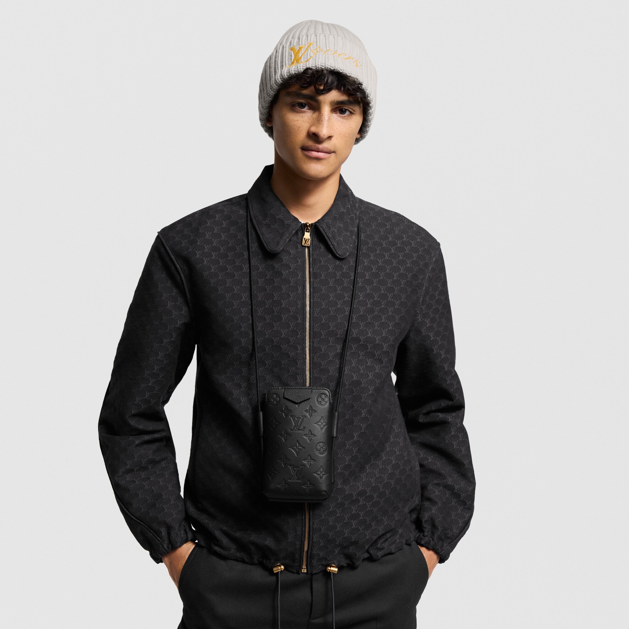 Bolso Lace Up Pouch Monogram Shadow Hombre Bolsos Todas las colecciones | LOUIS VUITTON (Zoom de producto)
