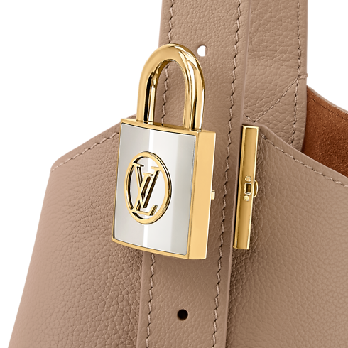 Bolso Low Key Hobo PM Piel Minigram Mujer Bolsos Bolsos | LOUIS VUITTON (Zoom de producto)