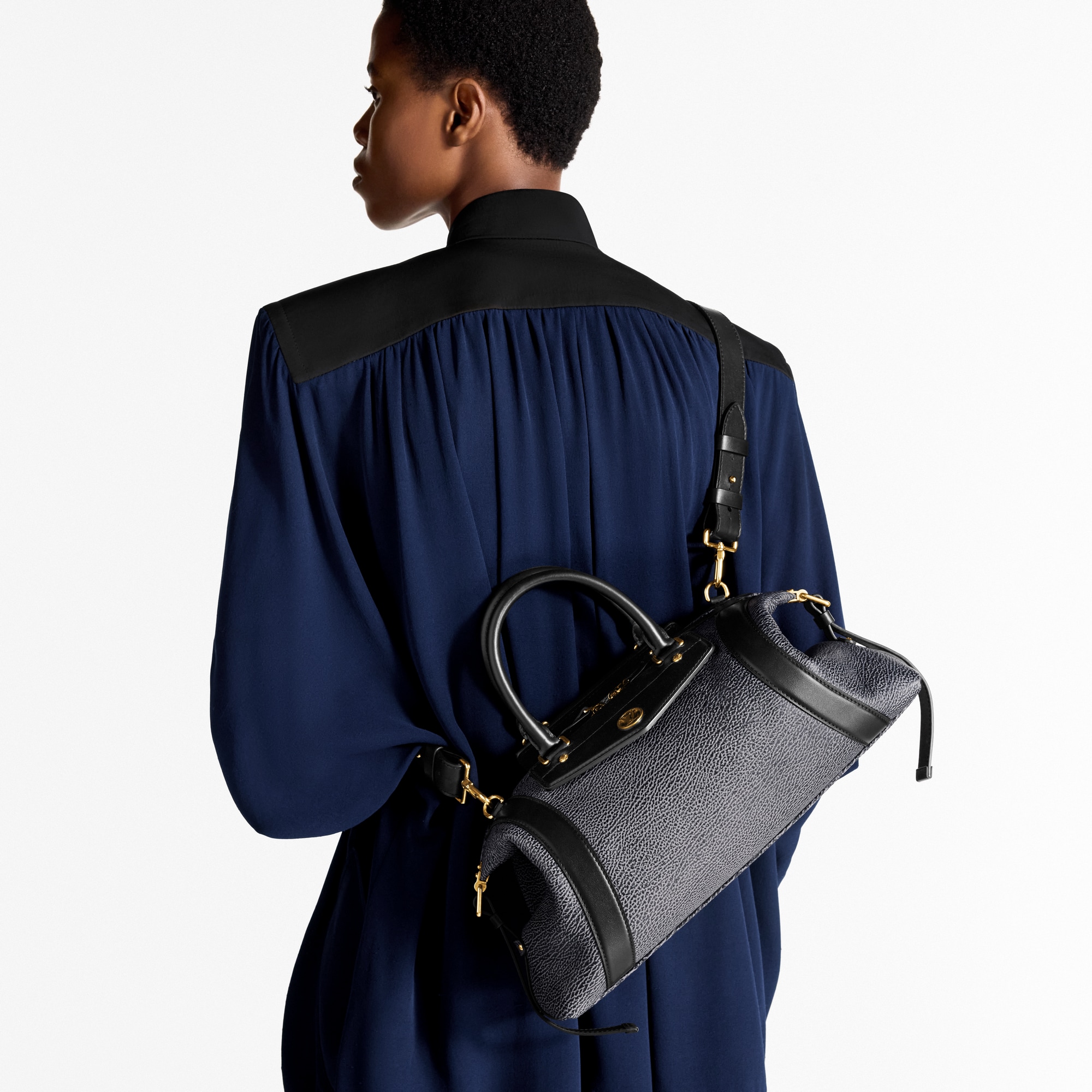 Bolso LV Biker MM  Mujer Handbags All Handbags | LOUIS VUITTON (Zoom de producto)
