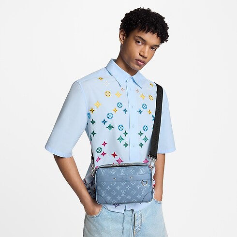 Bolso Messenger Alpha Taigarama Bolsos y pequeña marroquinería Bolsos de mujer Novedades | LOUIS VUITTON (Zoom de producto)