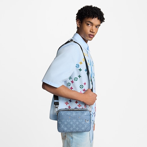 Bolso Messenger Alpha Taigarama Bolsos y pequeña marroquinería Bolsos de mujer Novedades | LOUIS VUITTON (Zoom de producto)