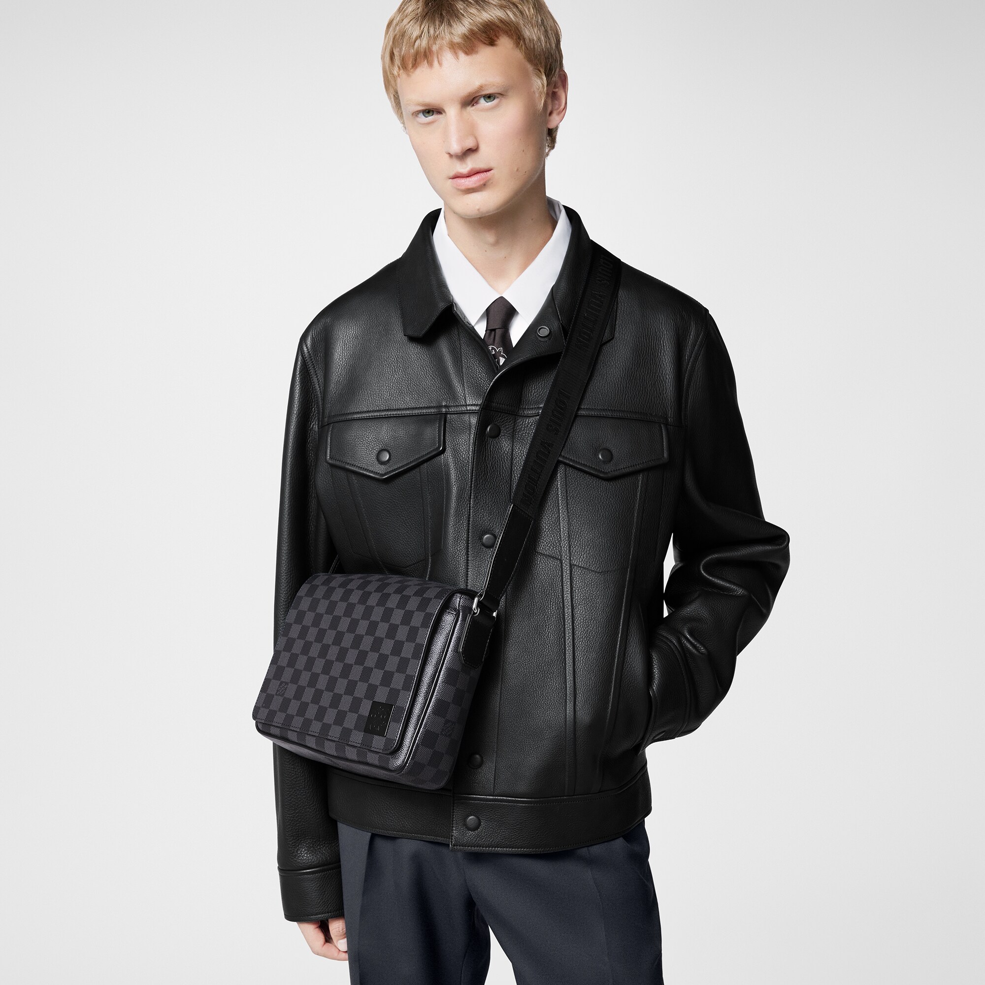 Bolso Messenger District PM Lona Damier Graphite Hombre Bolsos Todos los bolsos | LOUIS VUITTON (Zoom de producto)