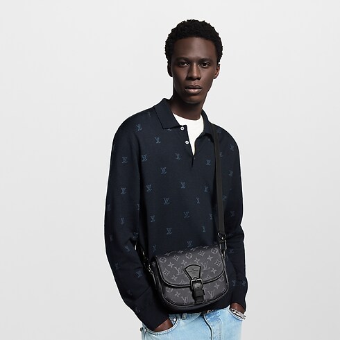 Bolso Messenger Montsouris PM Monogram Eclipse Bolsos y pequeña marroquinería Bolso de hombre Novedades | LOUIS VUITTON (Zoom de producto)