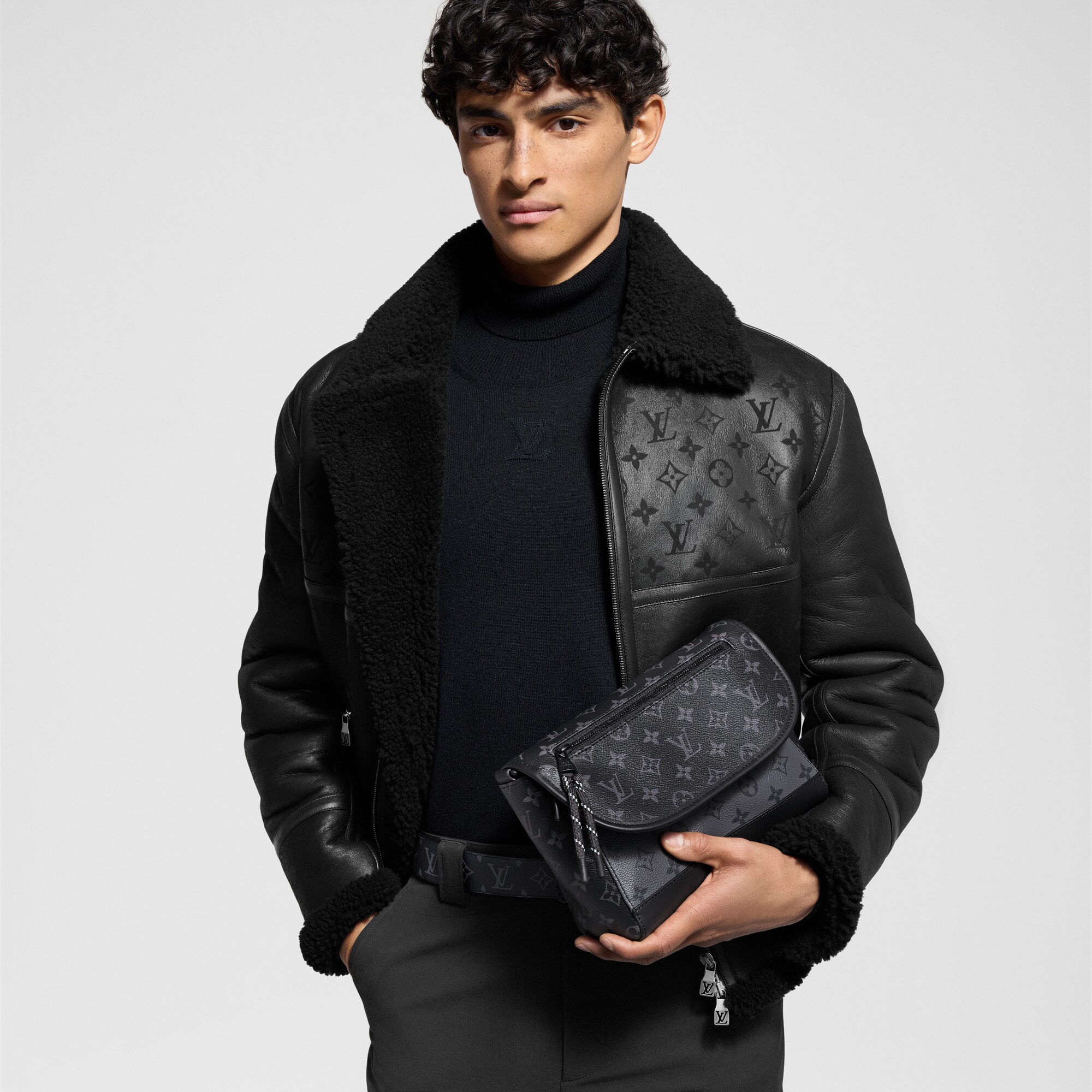 Bolso Messenger Pulse Lona Monogram Eclipse Hombre Bolsos Todos los bolsos | LOUIS VUITTON (Zoom de producto)