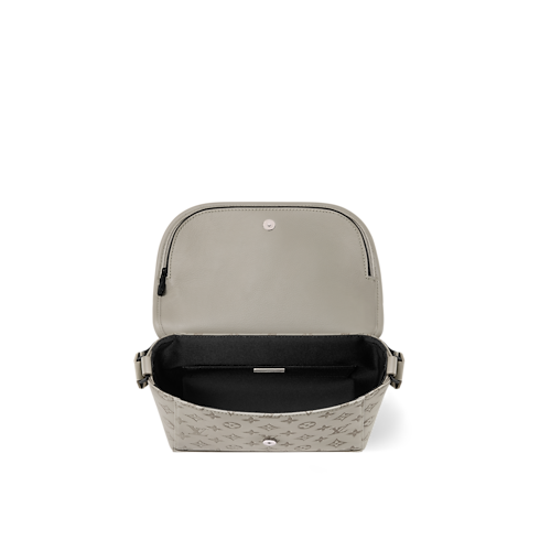 Bolso Messenger Pulse Piel Monogram Shadow Bolsos y pequeña marroquinería Bolsos de mujer Novedades | LOUIS VUITTON (Zoom de producto)