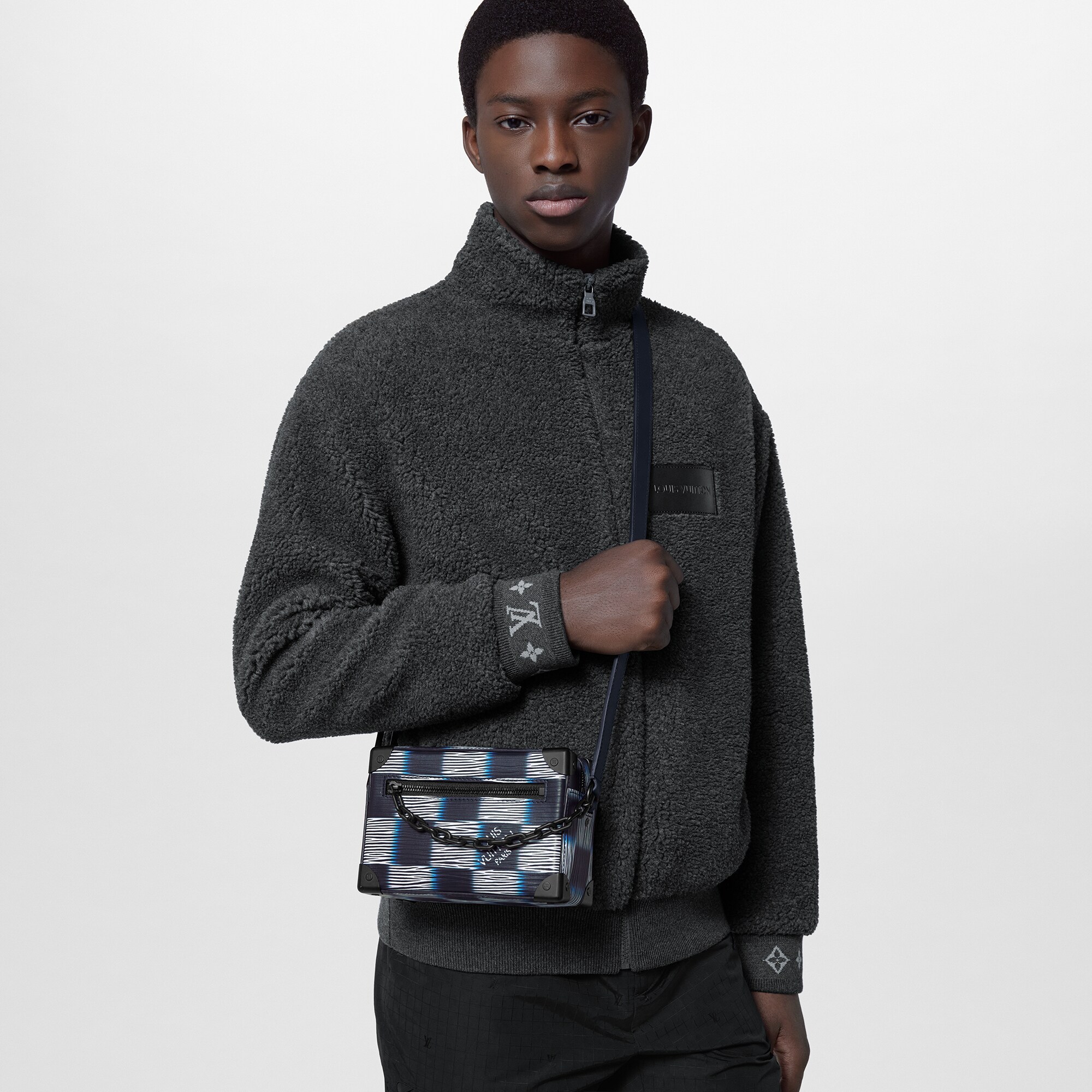 Bolso Mini Soft Trunk A05 Hombre Discontinued Product Obs 13 | LOUIS VUITTON (Zoom de producto)