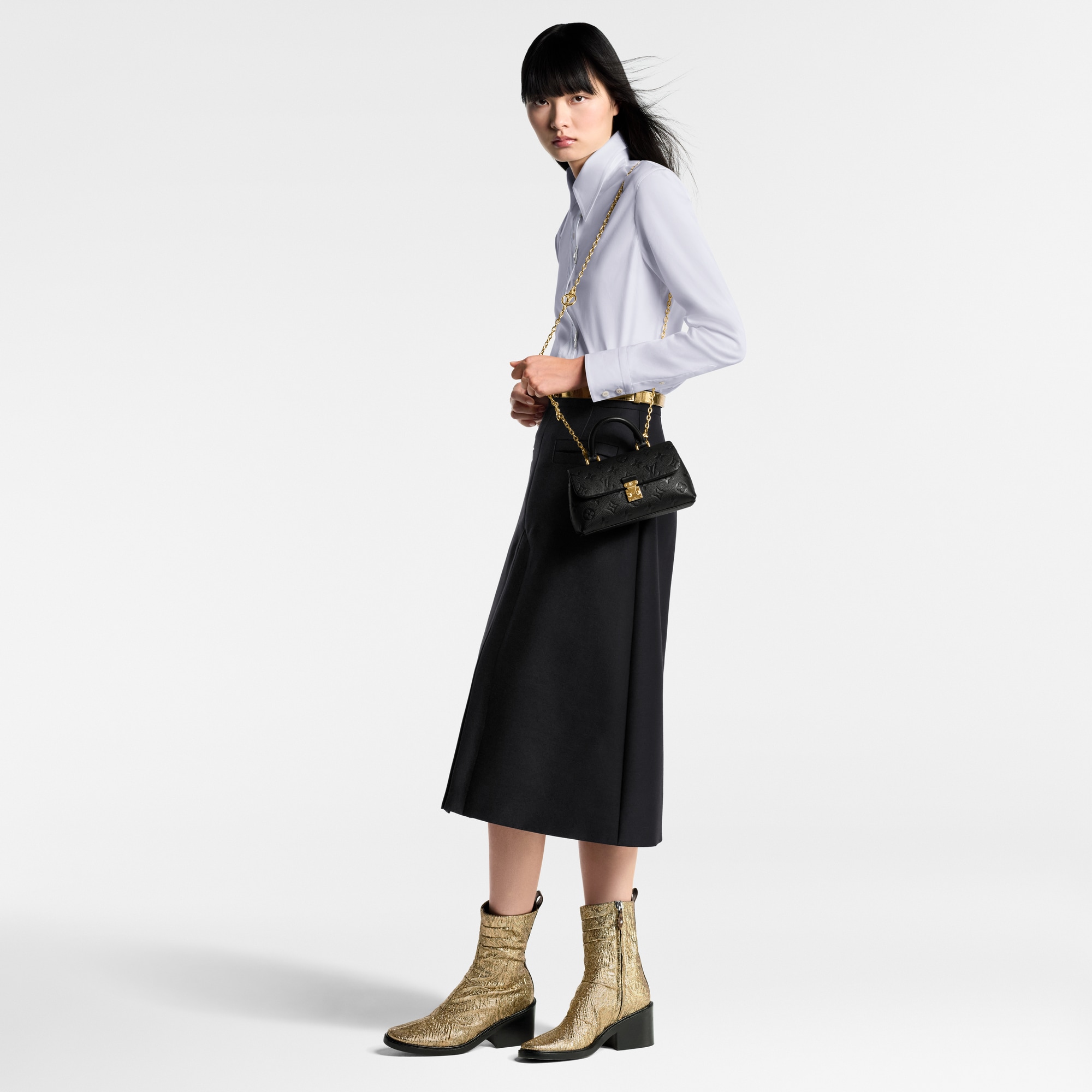 Bolso Nano Madeleine Piel Monogram Empreinte Mujer Carteras y pequeña marroquinería Carteras con cadena y mini bolsos | LOUIS VUITTON (Zoom de producto)
