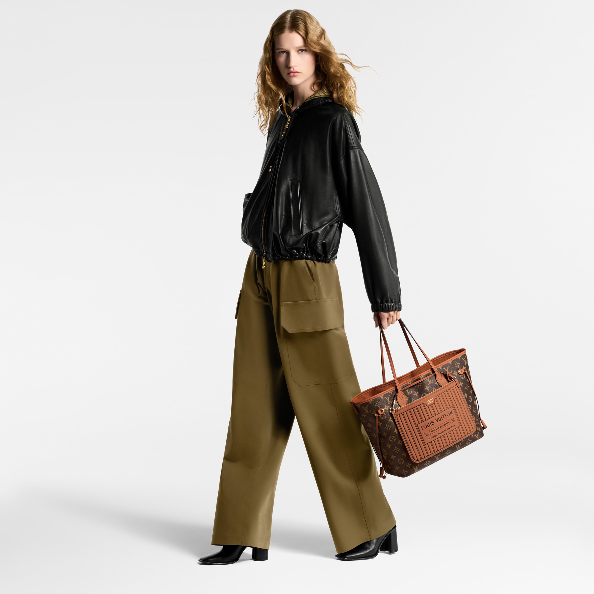 Bolso Neverfull Inside Out MM  Bolsos y pequeña marroquinería Bolsos de mujer Icónicos Louis Vuitton | LOUIS VUITTON (Zoom de producto)