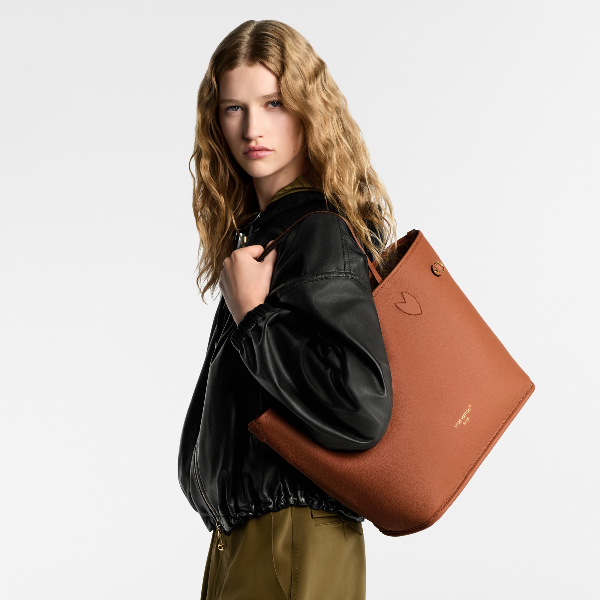 Bolso Neverfull Inside Out MM  Bolsos y pequeña marroquinería Bolsos de mujer Icónicos Louis Vuitton | LOUIS VUITTON (Zoom de producto)