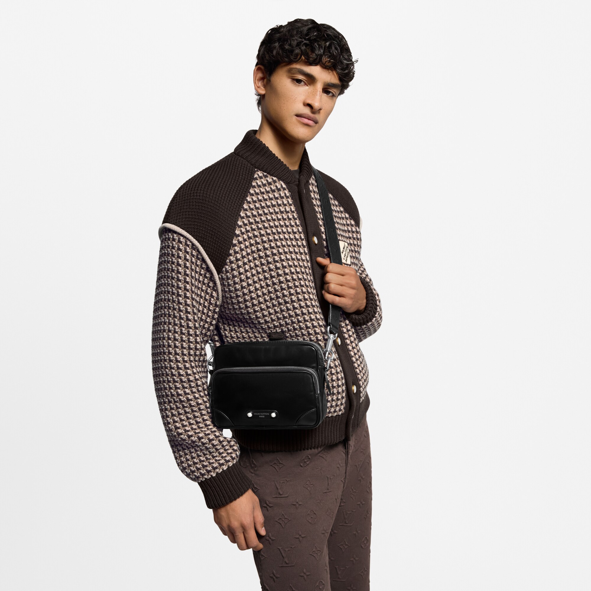 Bolso Nil Autres Cuirs Bolsos y pequeña marroquinería Bolso de hombre Novedades | LOUIS VUITTON (Zoom de producto)