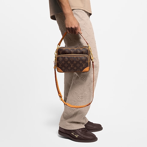 Bolso Nil autres_cuirs_monogram Bolsos y pequeña marroquinería Bolso de hombre Novedades | LOUIS VUITTON (Zoom de producto)