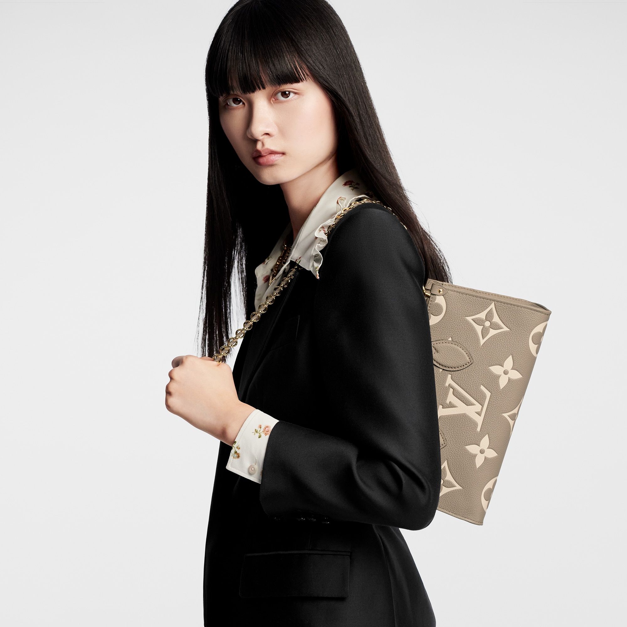 Bolso OnTheGo East West Piel Monogram Empreinte Bicolor Mujer Handbags Todas las colecciones | LOUIS VUITTON (Zoom de producto)