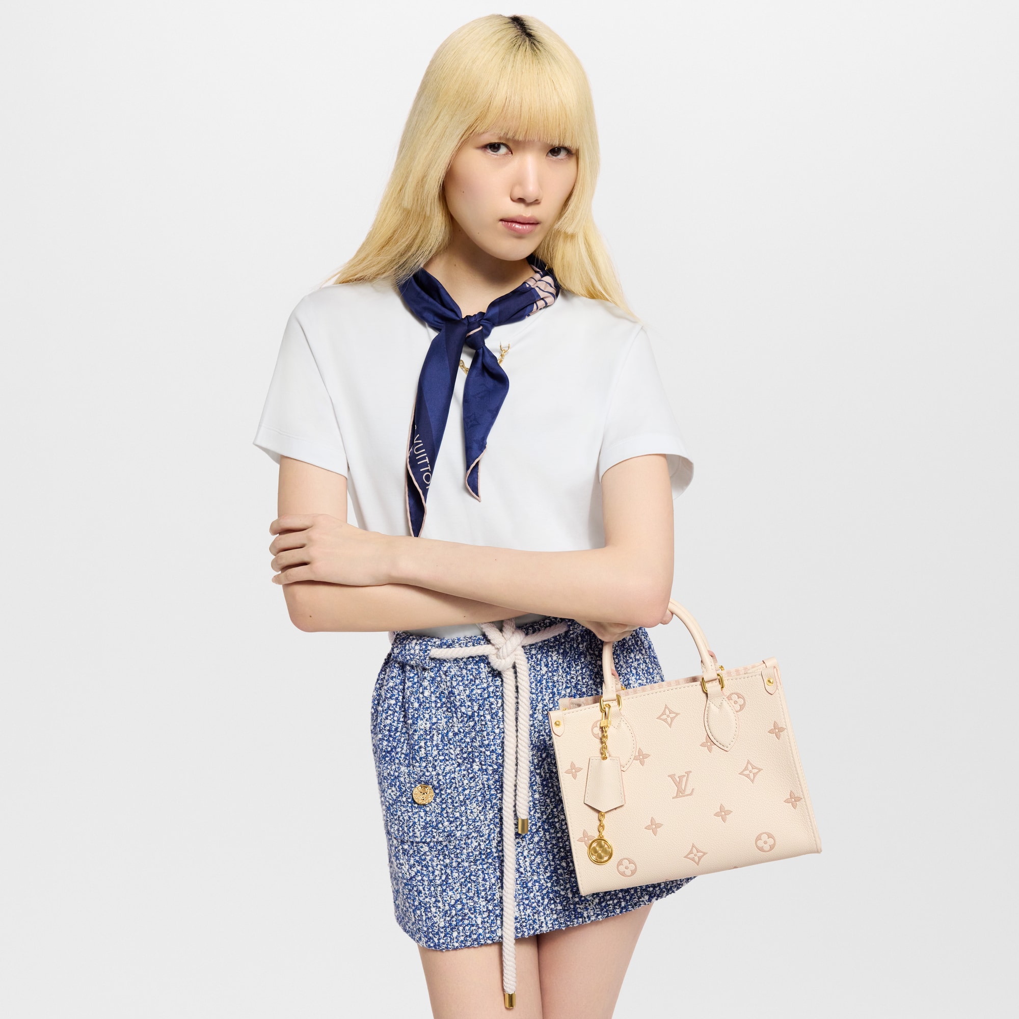 Bolso OnTheGo PM Piel Monogram Empreinte Bolsos y pequeña marroquinería Bolsos de mujer Icónicos Louis Vuitton | LOUIS VUITTON (Zoom de producto)