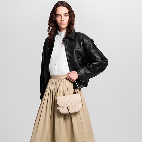 Bolso Saumur BB Piel Epi Mujer Bolsos Todas las colecciones | LOUIS VUITTON (Zoom de producto)