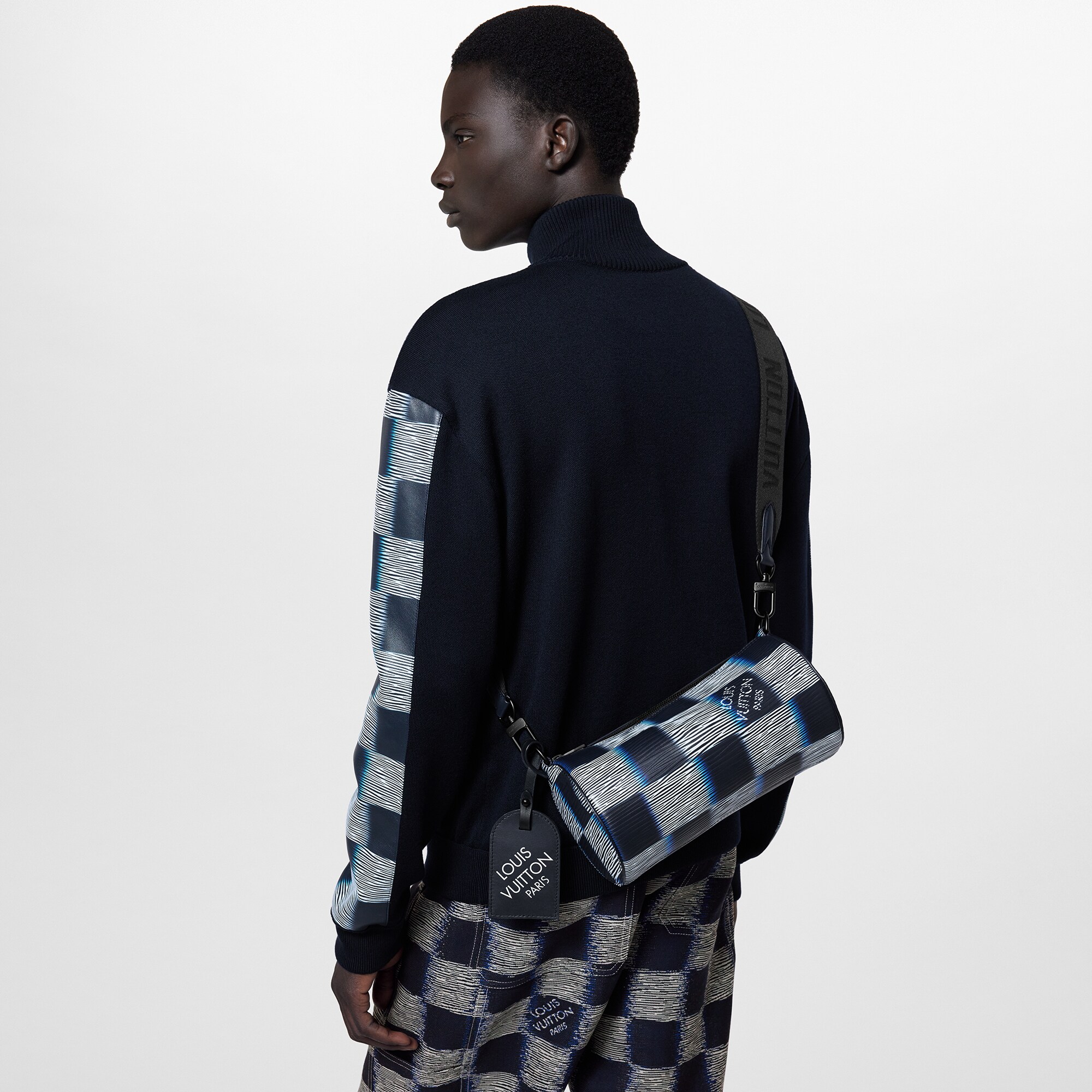 Bolso Soft Polochon PM A05 Hombre Discontinued Product Obs 13 | LOUIS VUITTON (Zoom de producto)