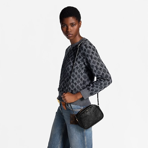 Bolso Tiny Camera Piel Monogram Empreinte Mujer Carteras y pequeña marroquinería Carteras con cadena y mini bolsos | LOUIS VUITTON (Zoom de producto)