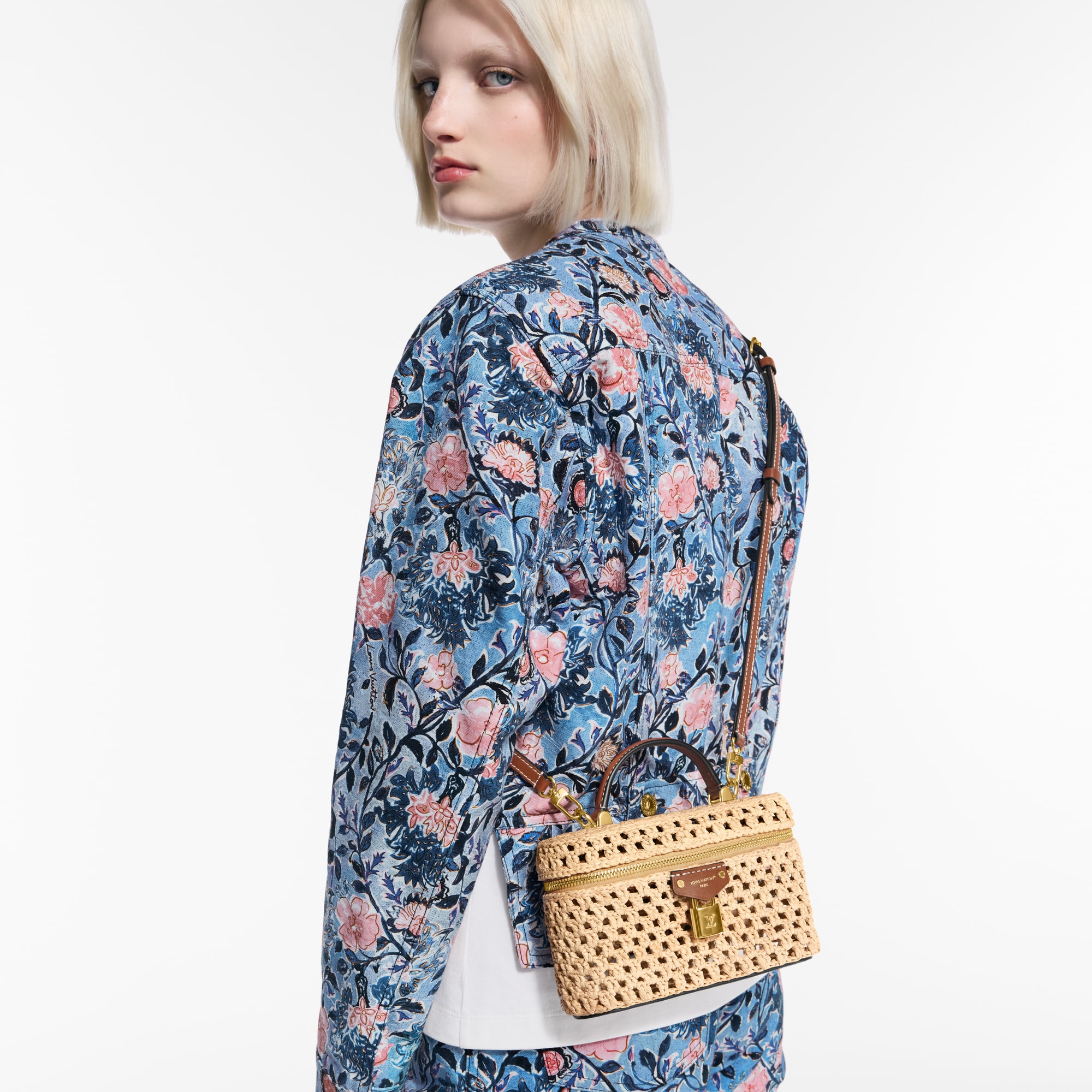 Bolso Vanity Chain Pouch Autres Toiles Monogram Mujer Carteras y pequeña marroquinería Carteras con cadena y mini bolsos | LOUIS VUITTON (Zoom de producto)