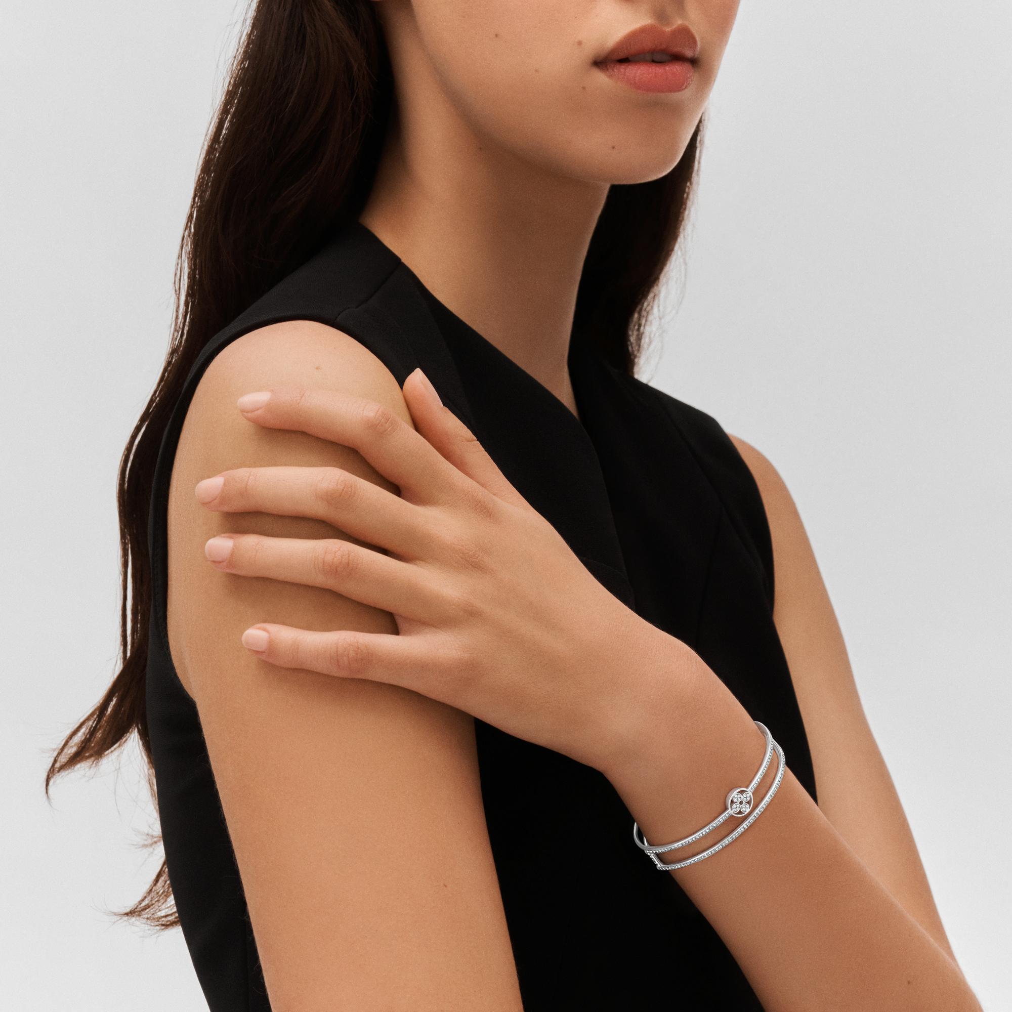 Brazalete doble Idylle Blossom de oro blanco y diamantes  Joyería Categorías Joyería | LOUIS VUITTON (Zoom de producto)