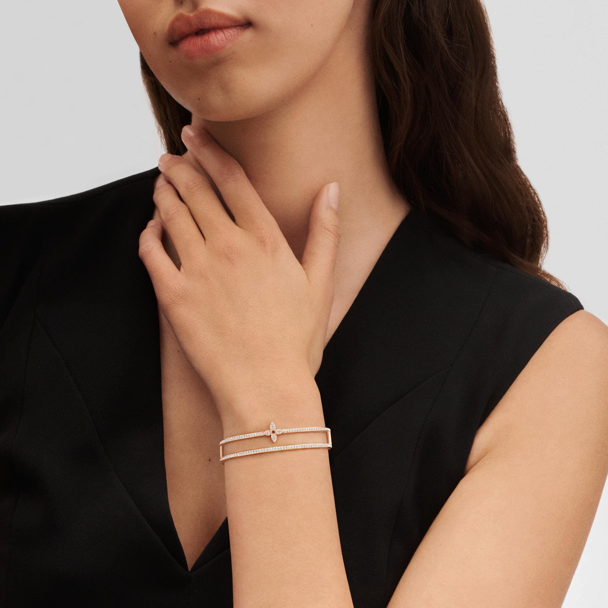 Brazalete doble Idylle Blossom de oro rosa y diamantes  Joyería Categorías Joyería | LOUIS VUITTON (Zoom de producto)