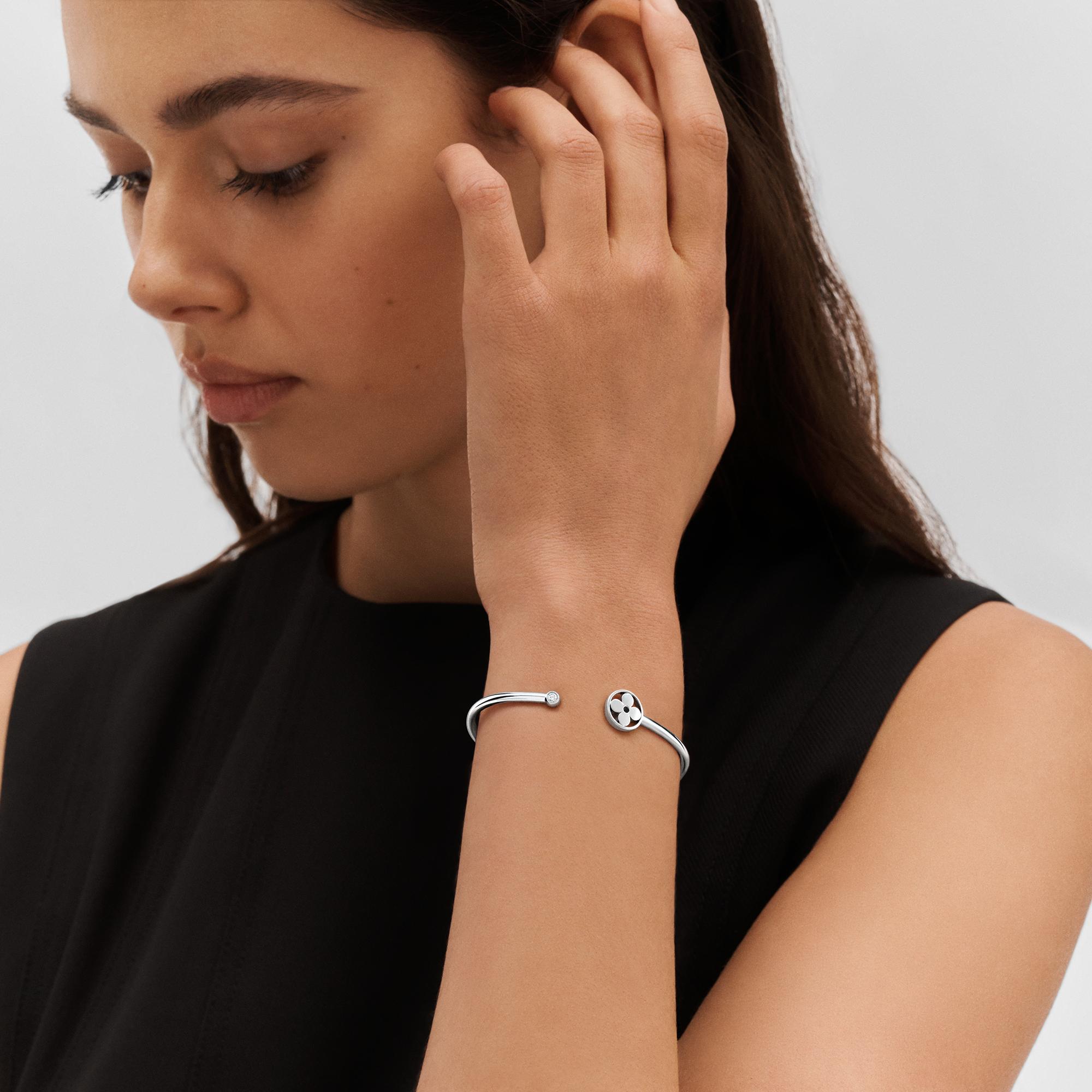 Brazalete Idylle Blossom Twist de oro blanco  Joyería Categorías Joyería | LOUIS VUITTON (Zoom de producto)