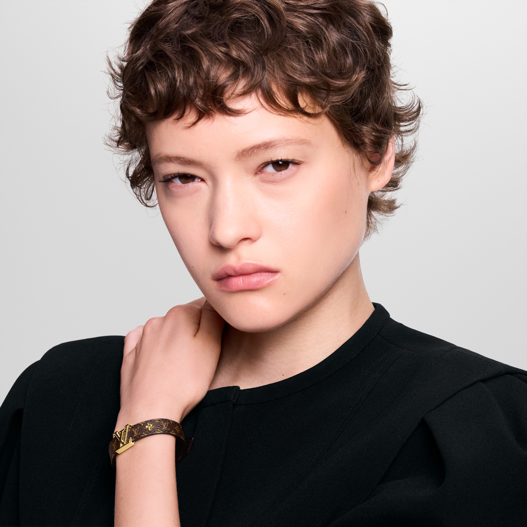 Brazalete LV Iconic Otros pieles Mujer Bisutería Pulseras | LOUIS VUITTON (Zoom de producto)